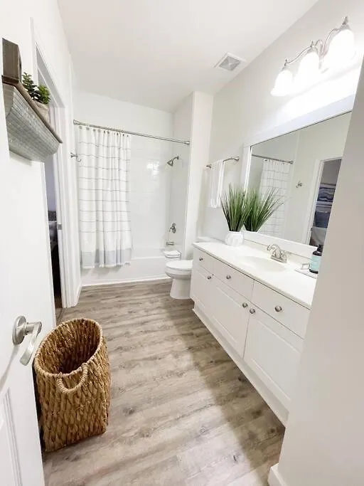 Miramar Beach - Steps From Private Beach Access! Destin