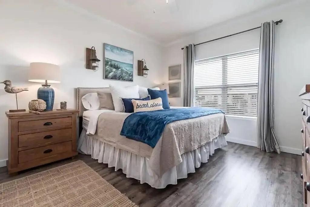 Miramar Beach - Steps From Private Beach Access! Destin Apartment